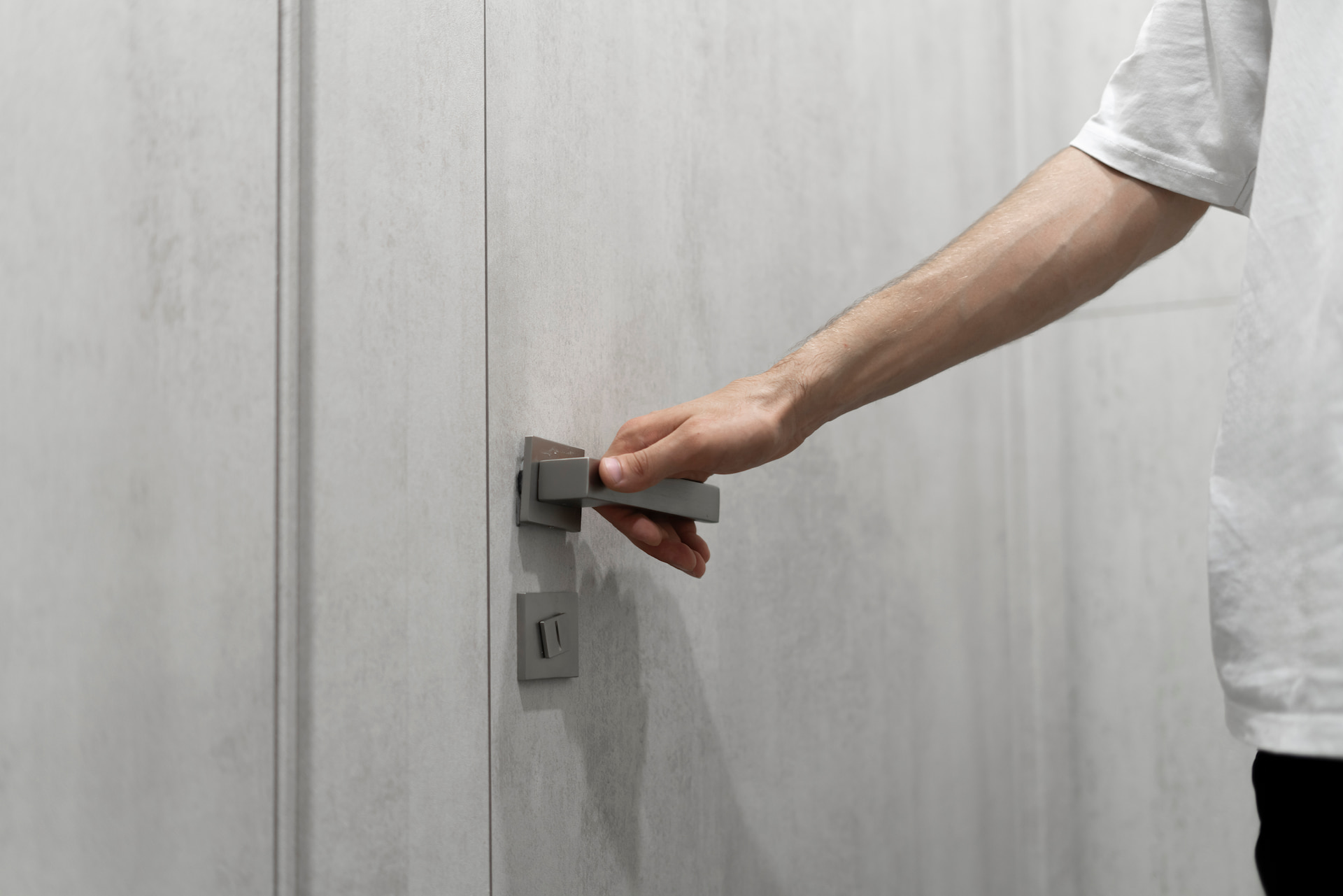 vysota-dvernoj-ruchki